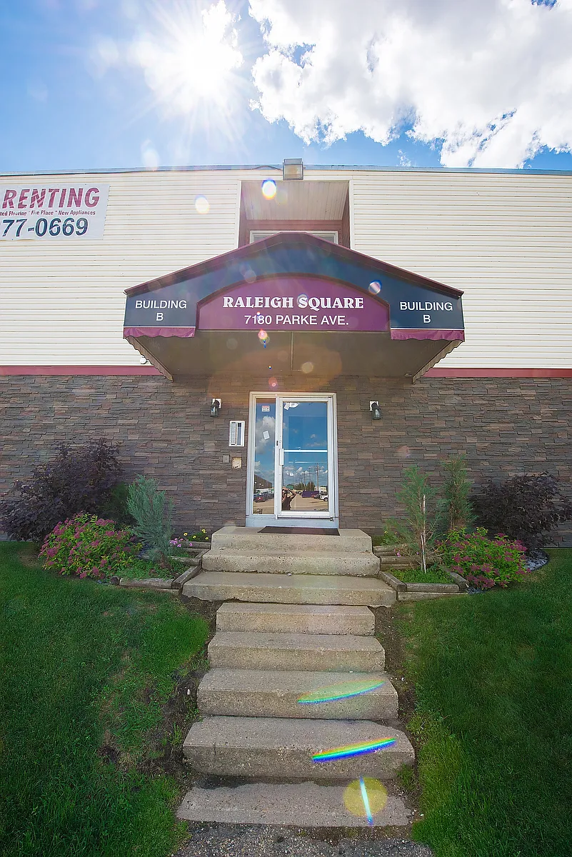 Building Photo - 7180 A Parke Ave