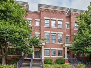 224 Lake St, Elgin, IL 60120