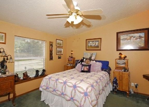 5th image of 3890 Lakeview Dr