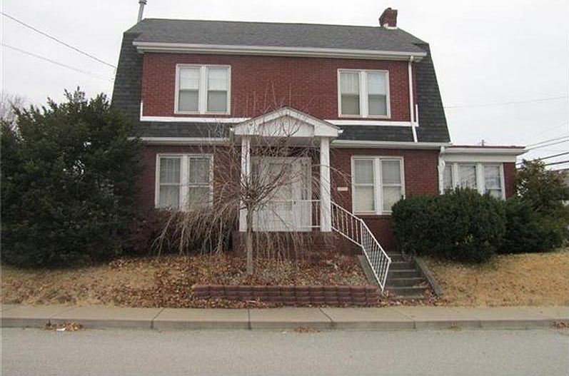 2nd image of 1832 7th St