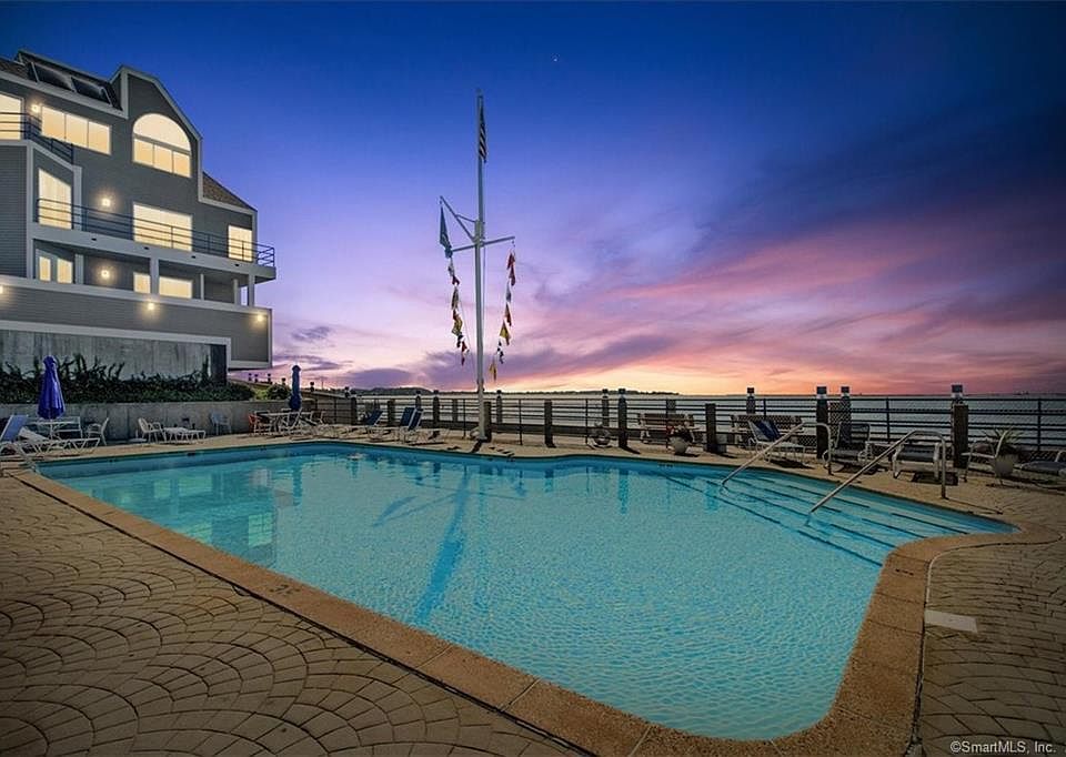 1st image of 50 Harbour Close #50