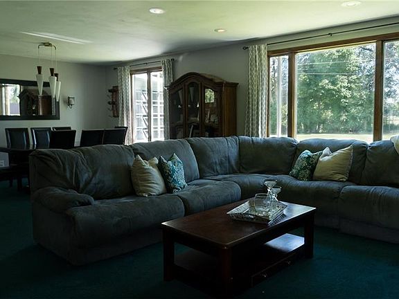 5th image of 91 Michele Dr