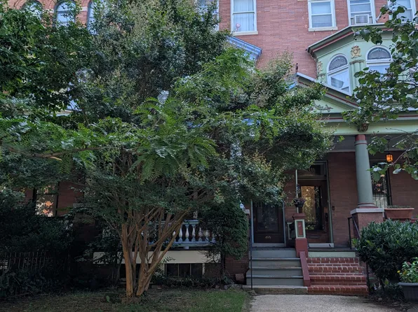 2713 N Calvert St #2R, Baltimore, MD 21218