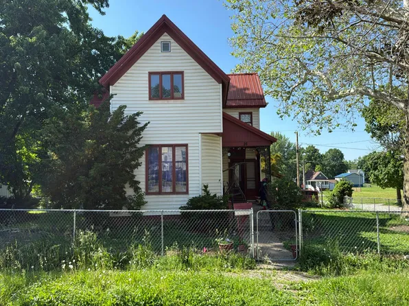 26 E Spring St, Peru, IN 46970