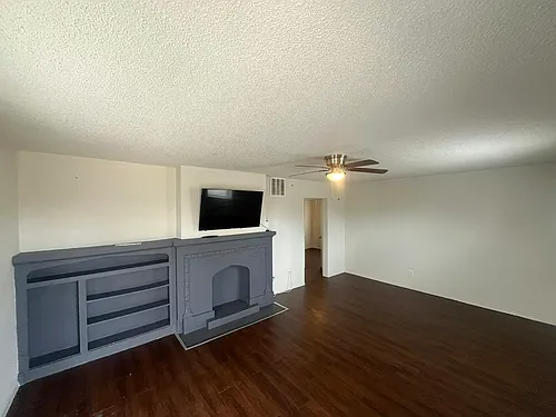 907 N Indiana Ave #907 Photo 1