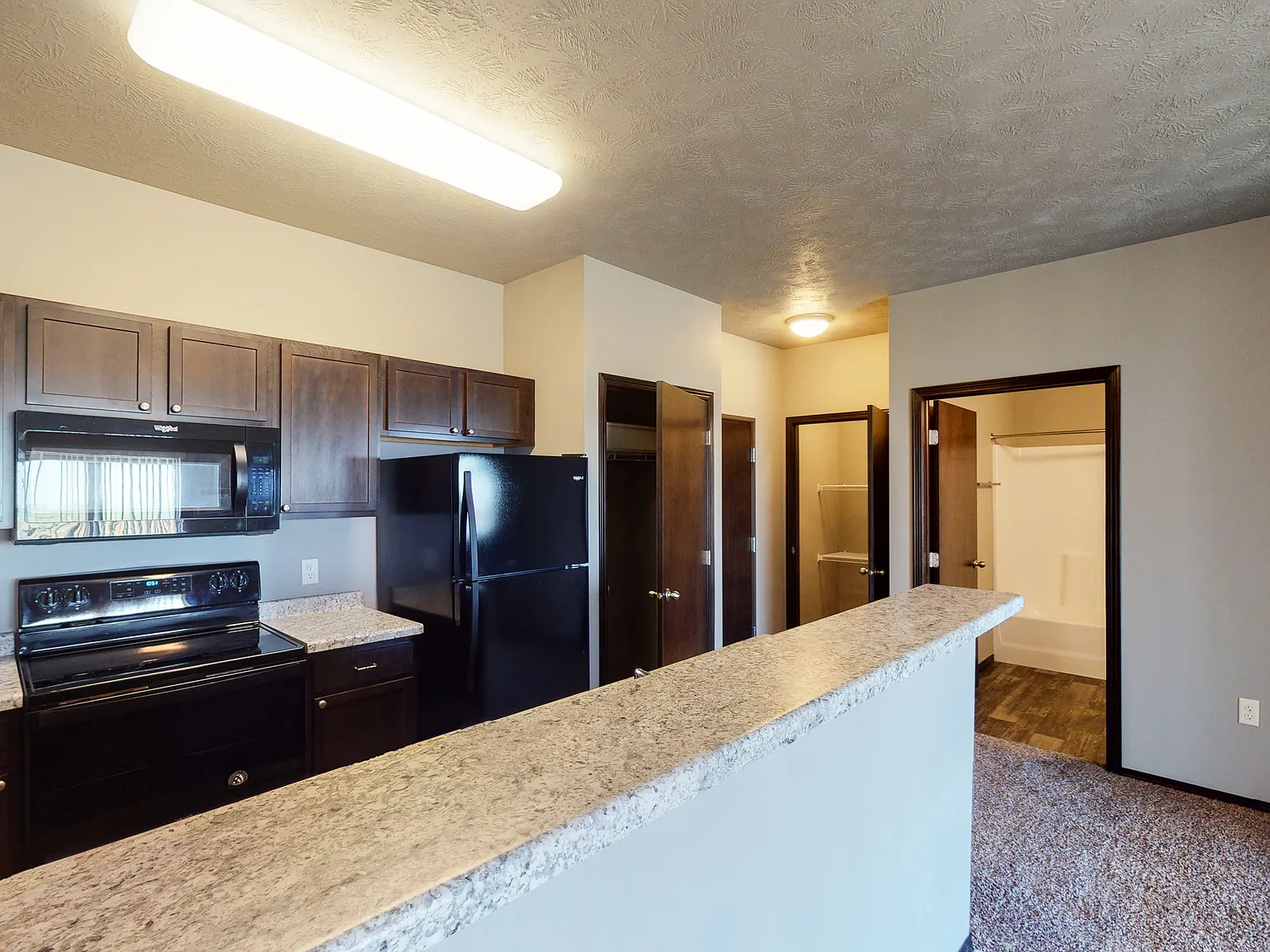 1 bed, 625 sqft, $1,075 — Photo 4