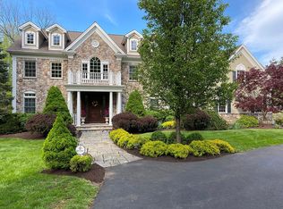 19 Old Mine Rd, Lebanon, NJ 08833