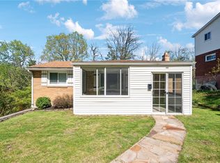 1669 Dunluce Dr, Pittsburgh, PA 15227