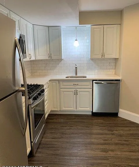 709 7th Ave #1-A — Photo 3
