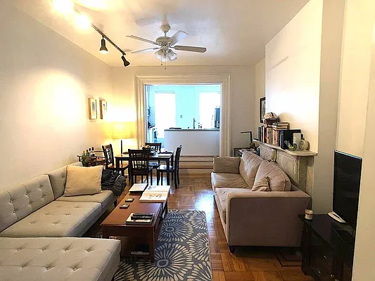 Rented by Realty Nerd | media 4