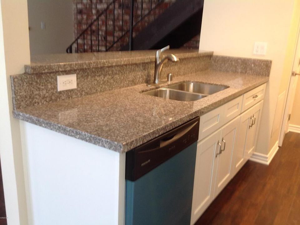 1st image of 2574 Tiller Ave