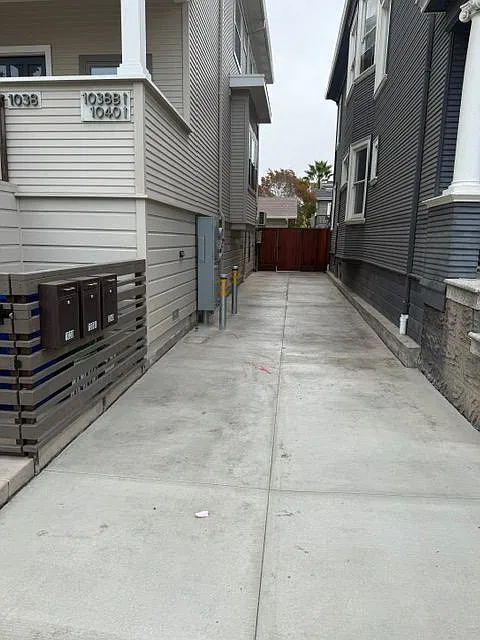1 bed, $2,000 — Photo 2