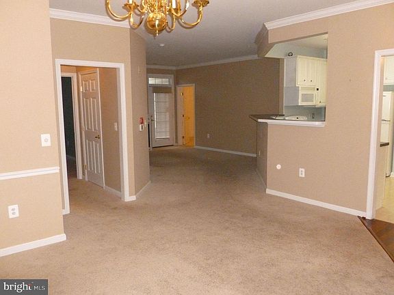 5th image of 411 Hamlet Club Dr Unit 103