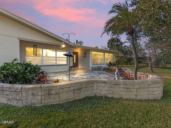 2nd image of 464 Druid Cir