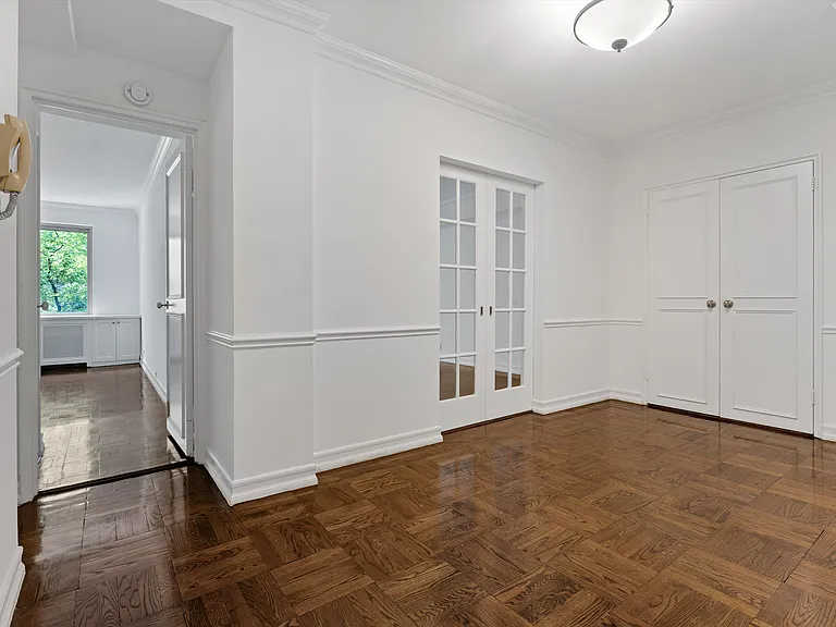 225 E 46th St #4D — Photo 12