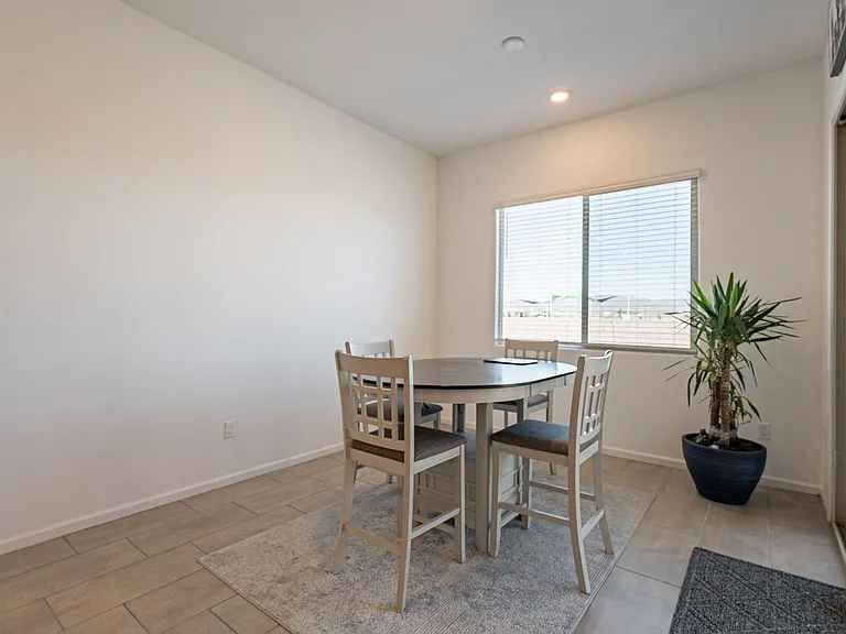 12442 N Appling Ave — Photo 11
