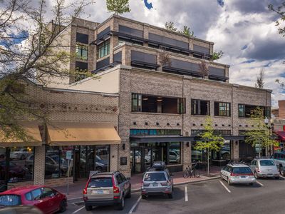 919 NW Bond St Ste 301, Bend, OR, 97701
