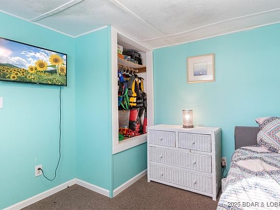 5th image of 35 Driftwood Park Ln