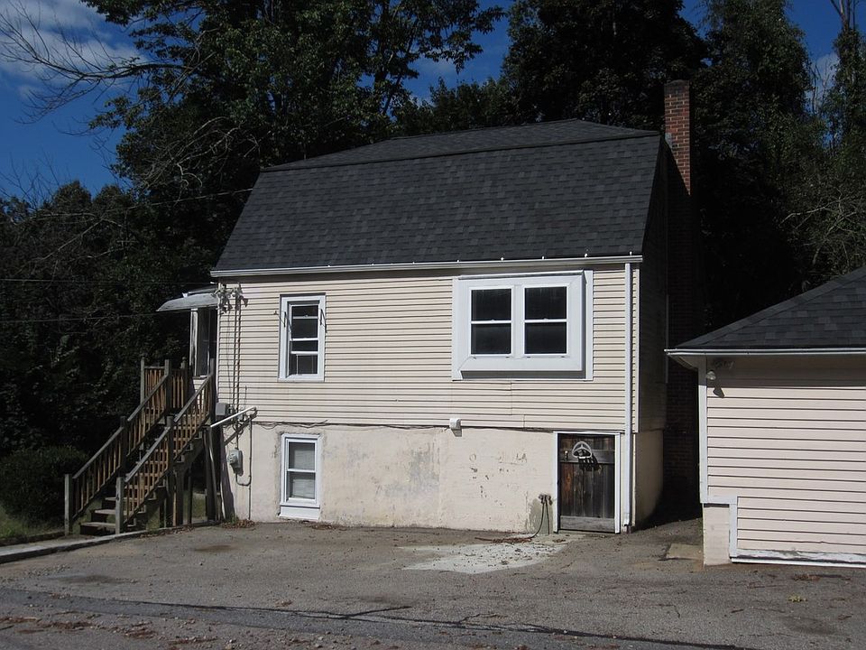 31 Abbe St Willimantic, CT, 06226 Apartments for Rent Zillow