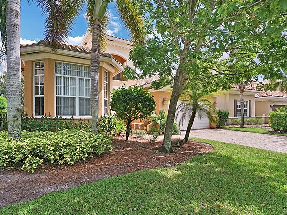 3rd image of 10148 Cobblestone Creek Dr