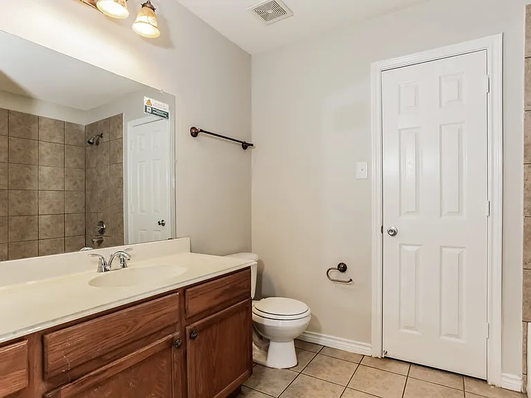 12634 Bay Ave — Photo 19