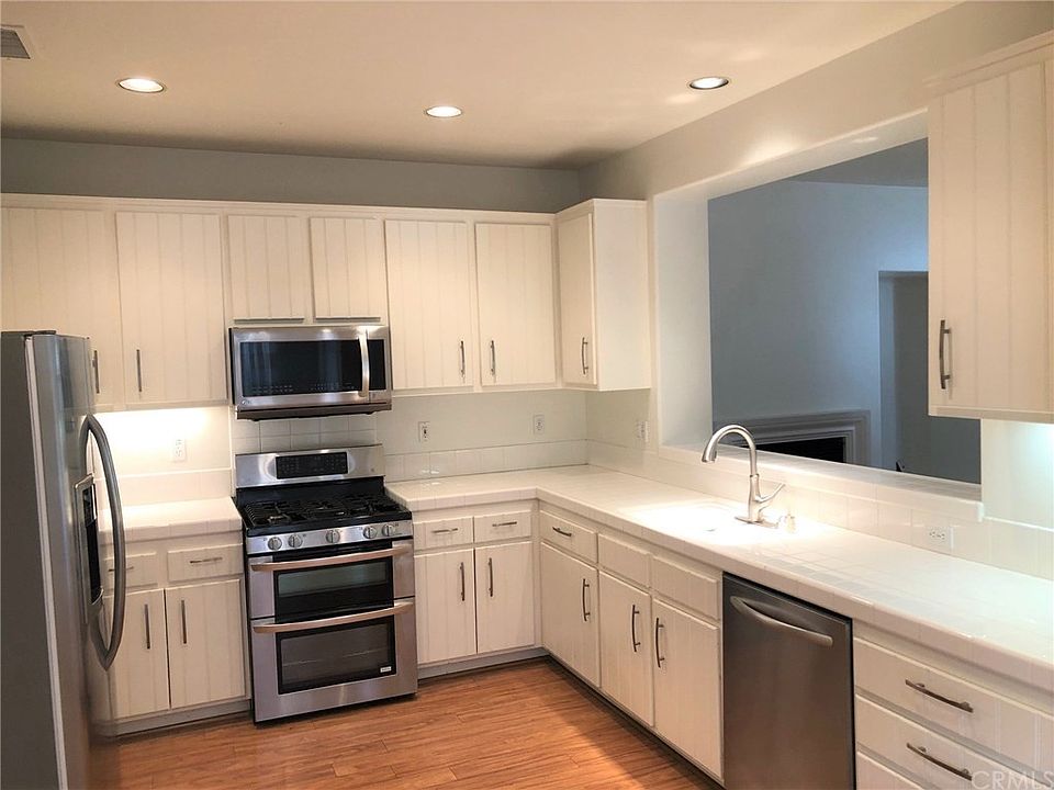 1st image of 43 Bluff Cove Dr