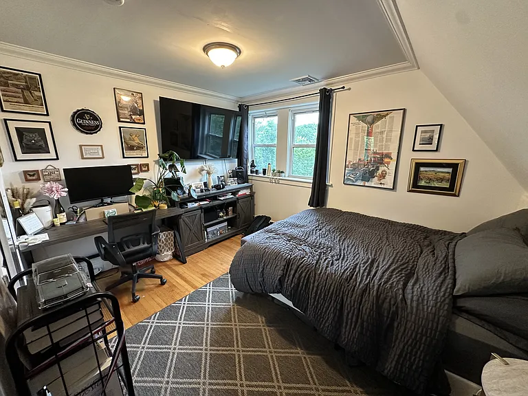 1798 Beacon St #12 — Photo 10