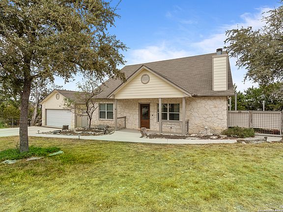 4th image of 1620 Point Vw