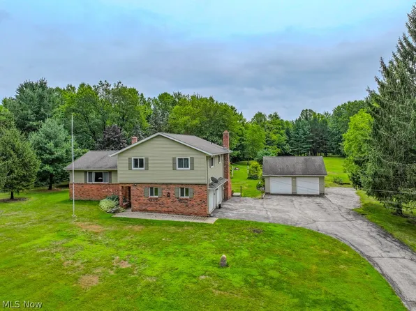 10041 Chardon Rd, Chardon, OH 44024