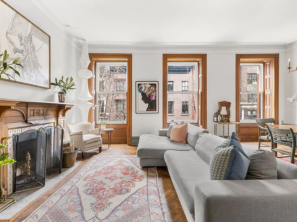 1st image of 38 W 9th St APT 6