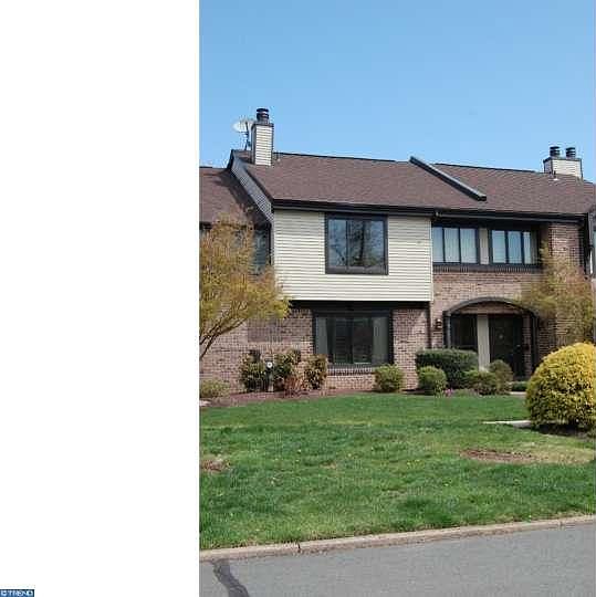 1st image of 45 Essex Pl