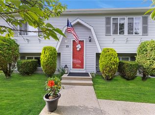 29 Drawbridge Dr, West Warwick, RI 02893
