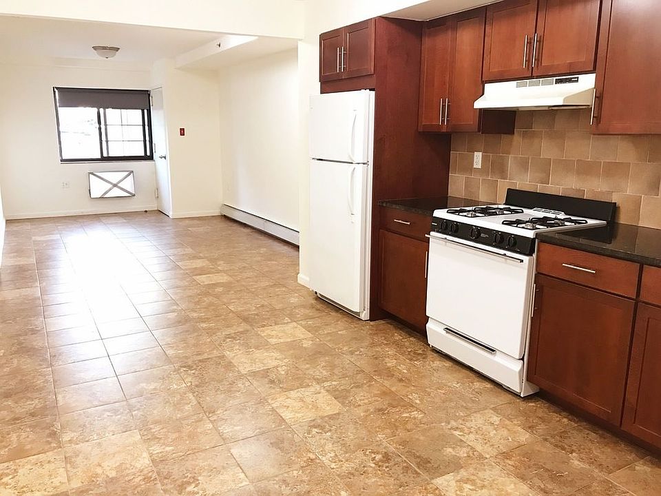 1st image of 3616 Astoria Blvd APT 5C