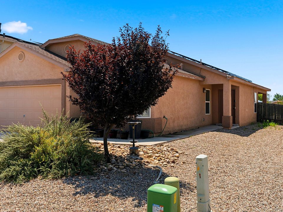 1st image of 32 Salida Del Sol Dr