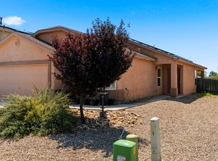 32 Salida Del Sol Dr, Los Lunas, NM 87031