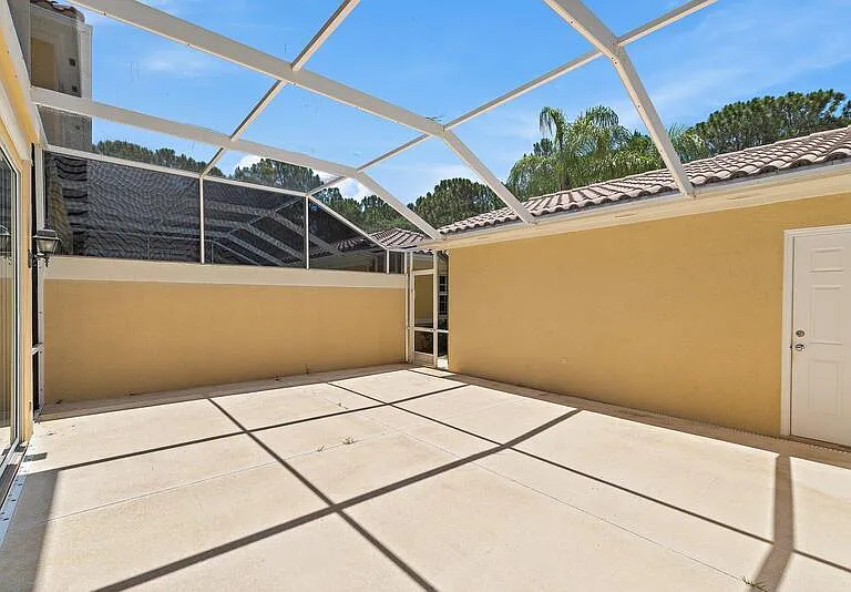 4526 Illicium Dr — Photo 34