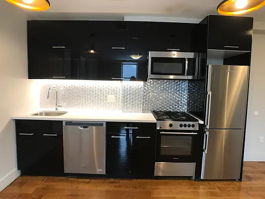 Rented by City Vista Inc | media 20