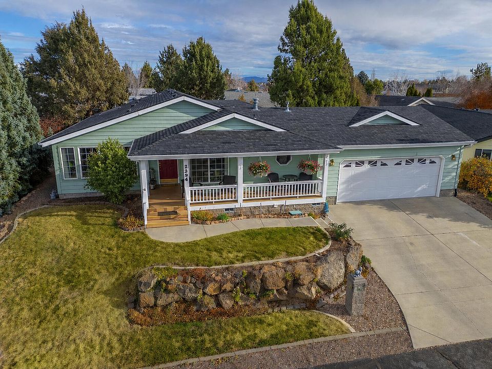 1st image of 2394 NE Crocus Way