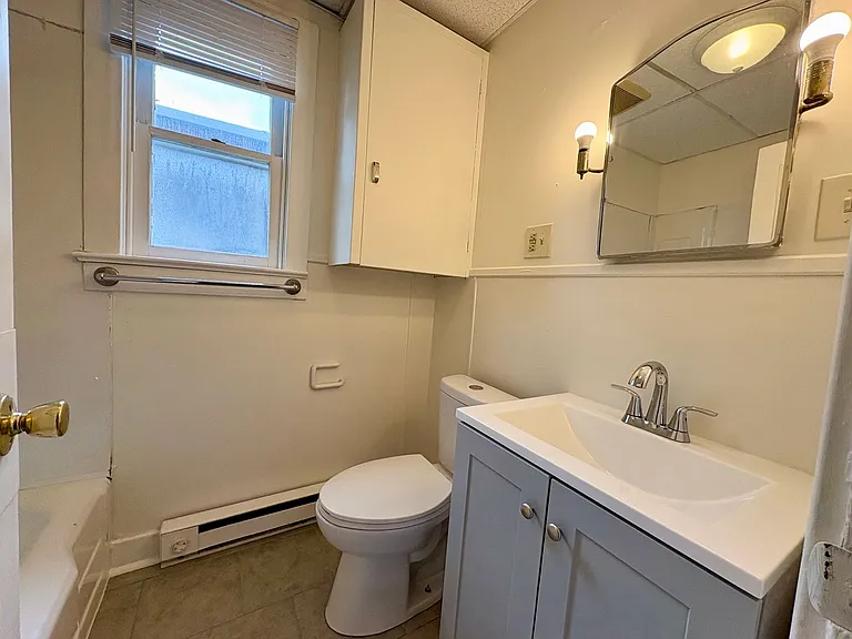 222 S 8th St — Photo 12