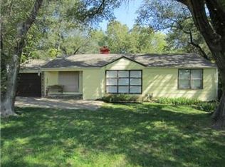 4221 Blue Ridge Cut Off, Kansas City, MO 64133