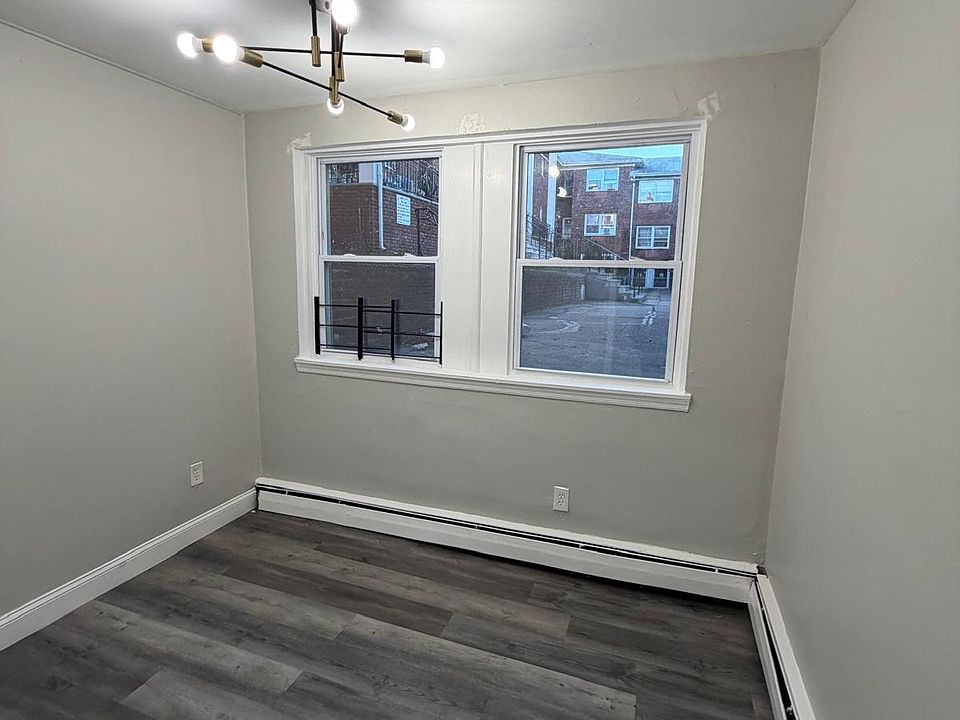 1st image of 479 Roseville Ave APT 6