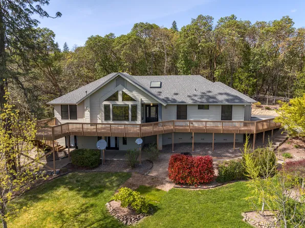 878 Jess Way, Grants Pass, OR 97526