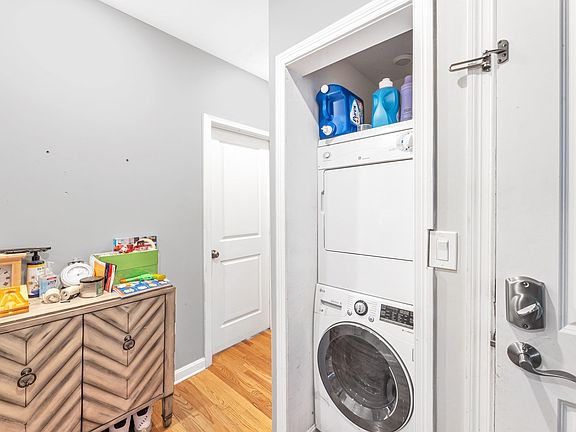 5th image of 11 Pierce St #2