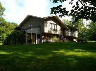 37 Dennis Rd, Lafayette, NJ 07848