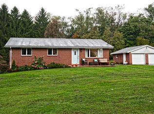 195 Cole School Rd, Avella, PA 15312