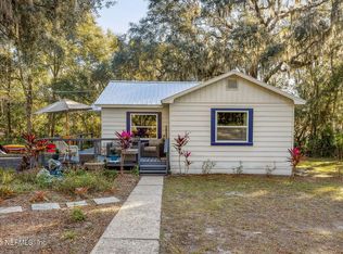 911 S 13th St, Palatka, FL 32177