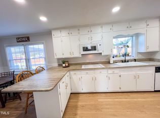 117 Castle Dr, Smithfield, NC 27577