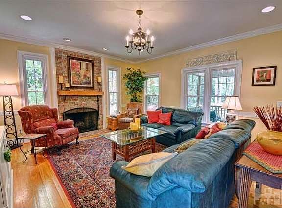 4th image of 1313 Lovingston Ln