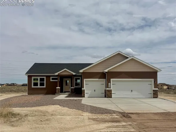 1438 N Moonbeam Dr, Pueblo West, CO 81007