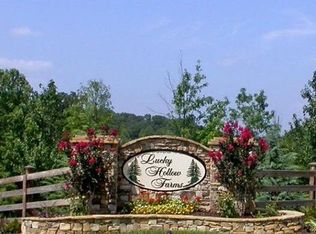 29 Hackney Dr, Ellijay, GA 30540